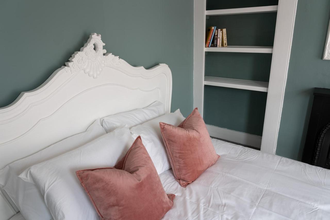 Cosy Blue Shells - 2bedrooms - Garden - 5mins - 1min Shell Grotto Margate
