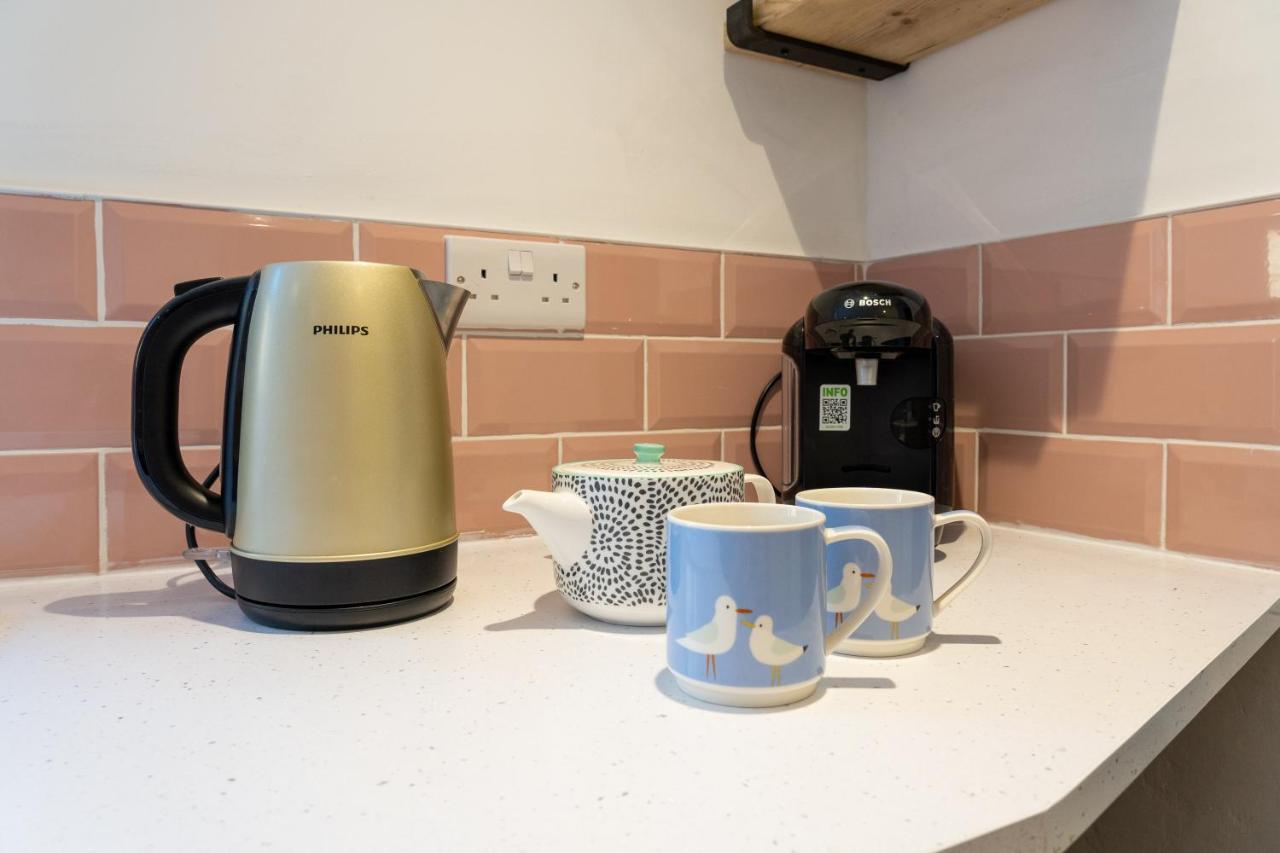 Cosy Blue Shells - 2bedrooms - Garden - 5mins - 1min Shell Grotto Holiday home Margate