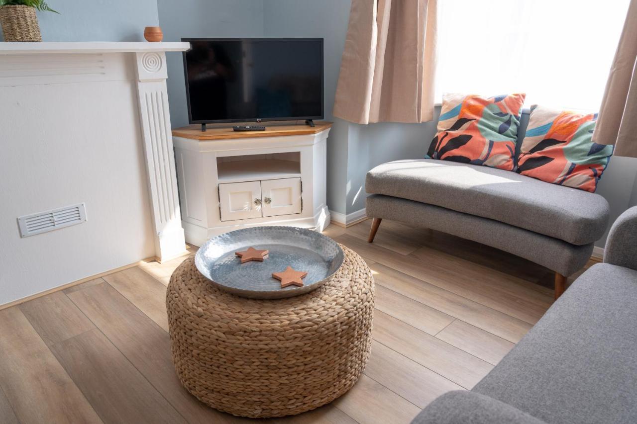 Cosy Blue Shells - 2bedrooms - Garden - 5mins - 1min Shell Grotto